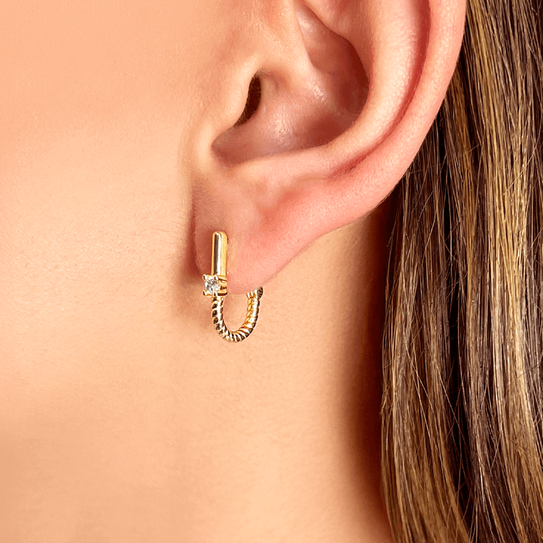 ARETES BRILLO DORADO