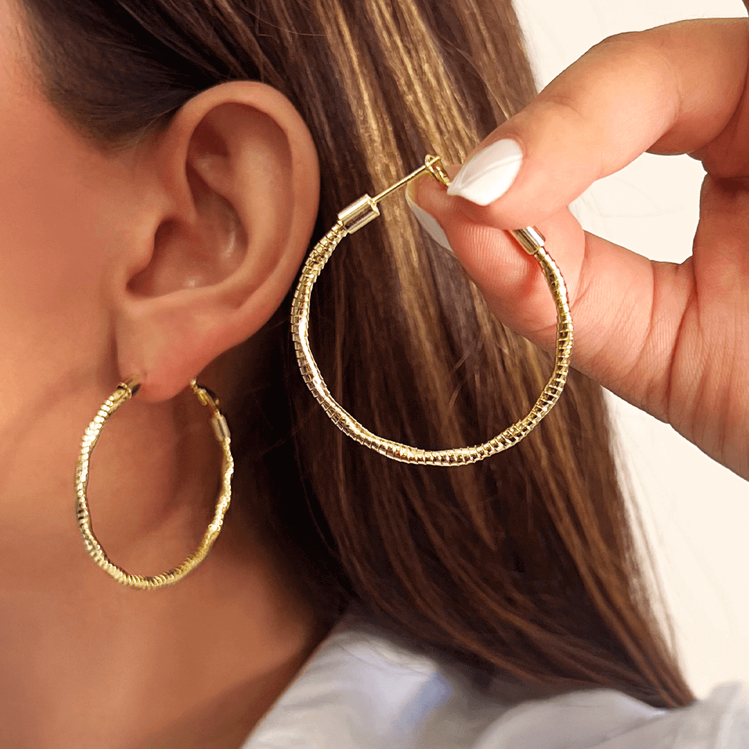 ARETES ESENCIA DORADO