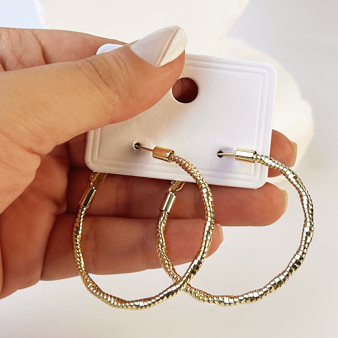 ARETES ESENCIA DORADO