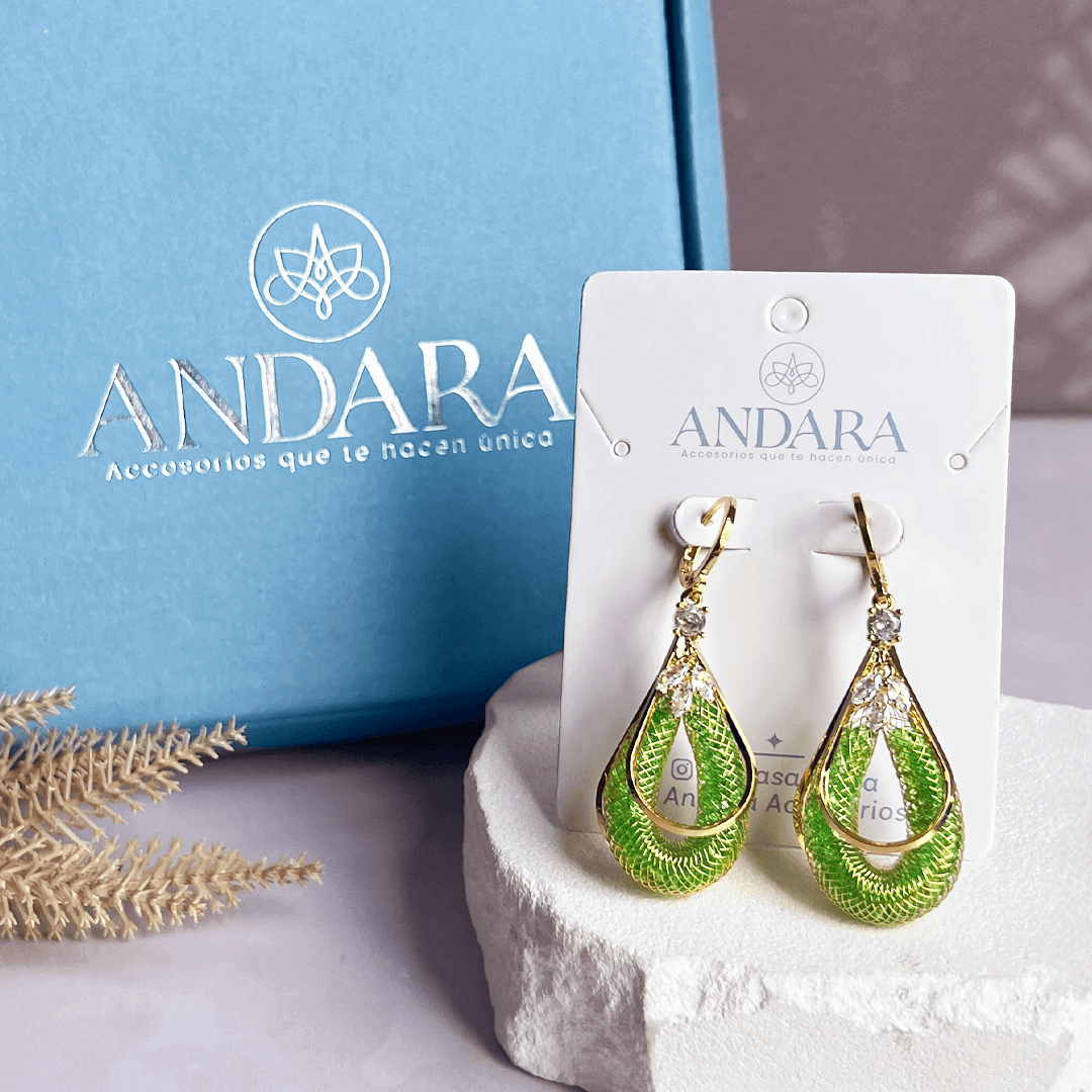 ARETES GOTA ESMERALDA